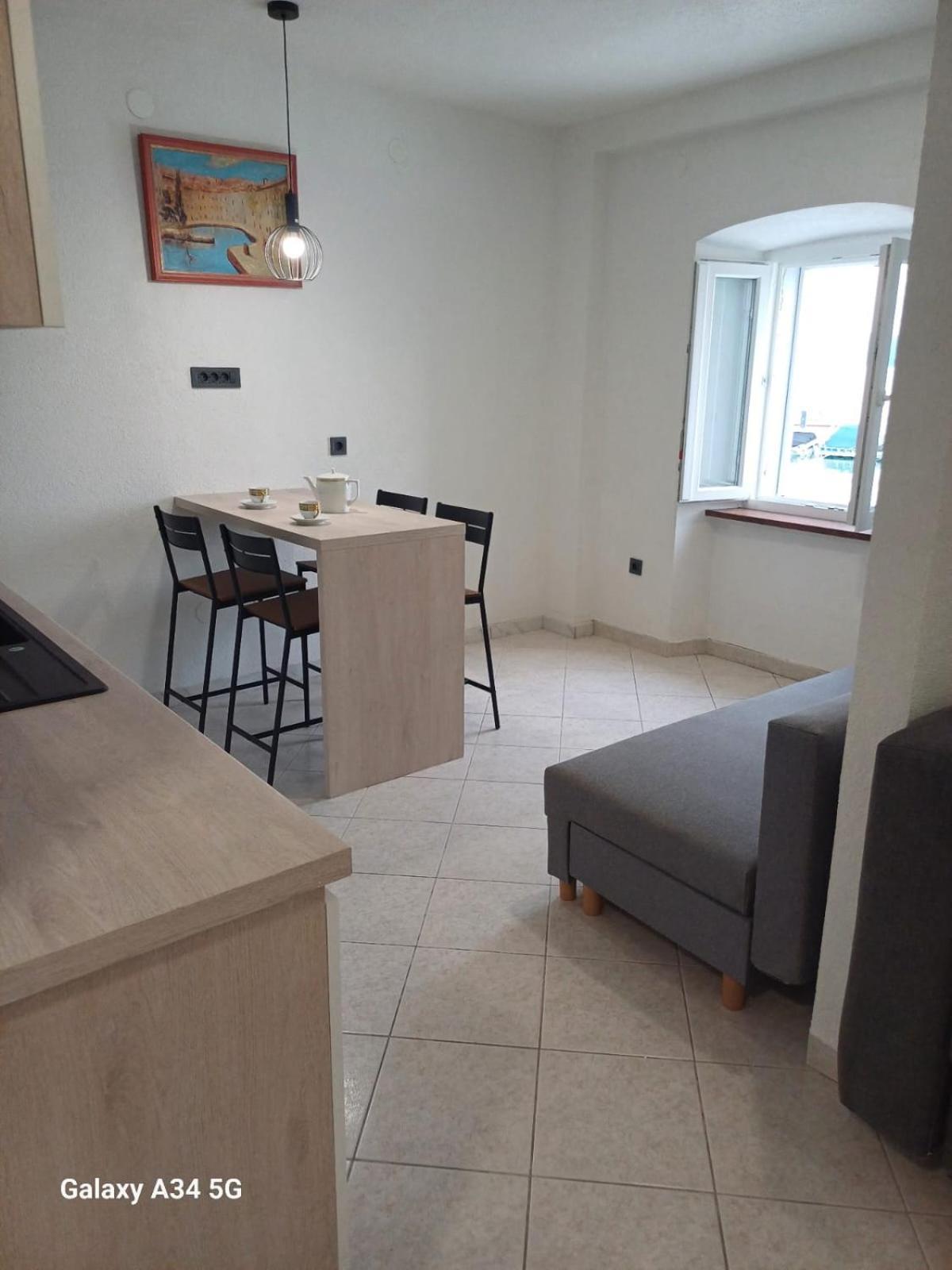 Apartmani Centar Selce Zewnętrze zdjęcie