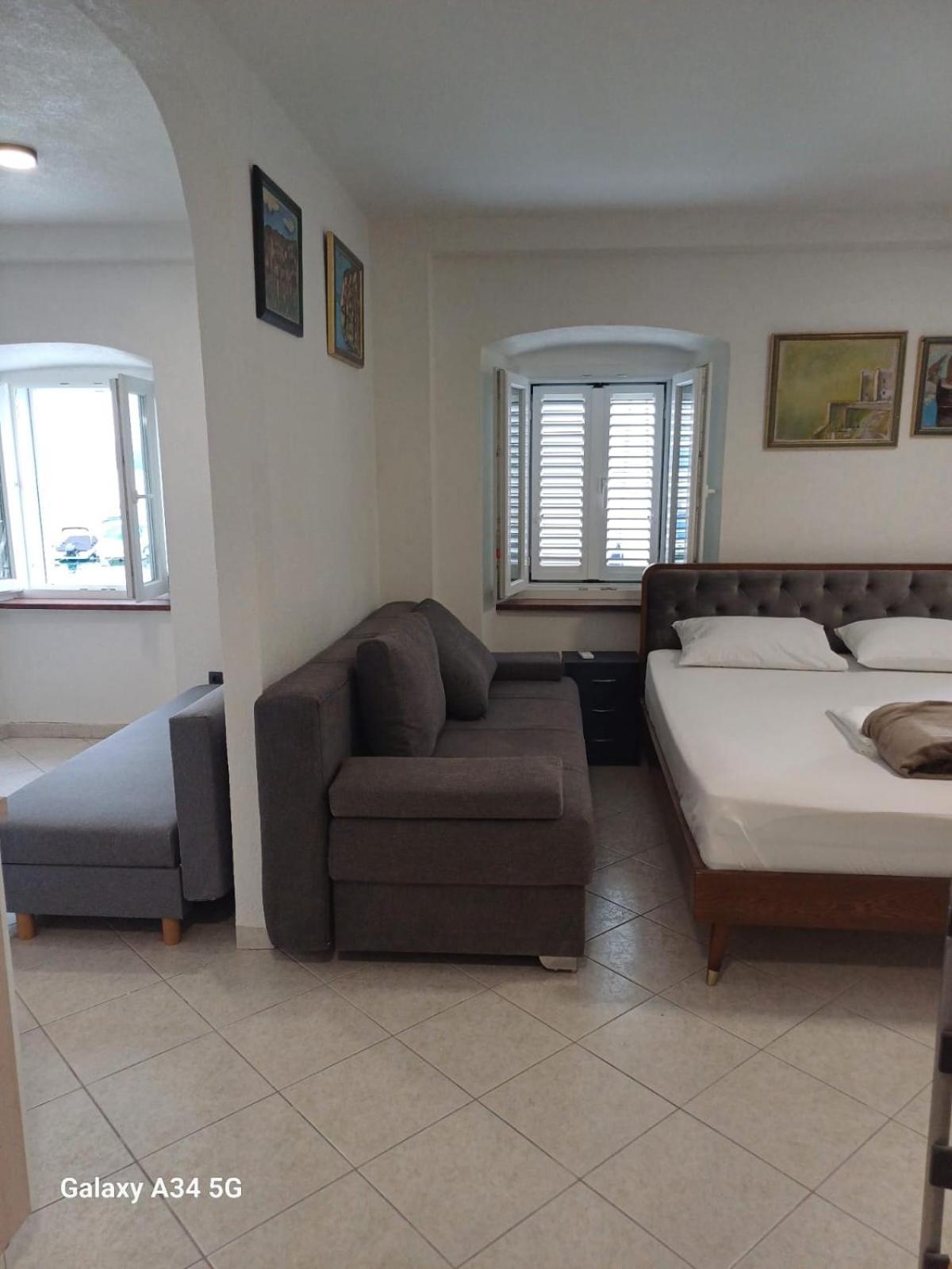 Apartmani Centar Selce Zewnętrze zdjęcie